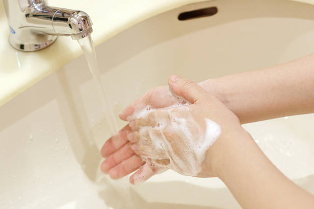 ノロウイルス対策に手洗い